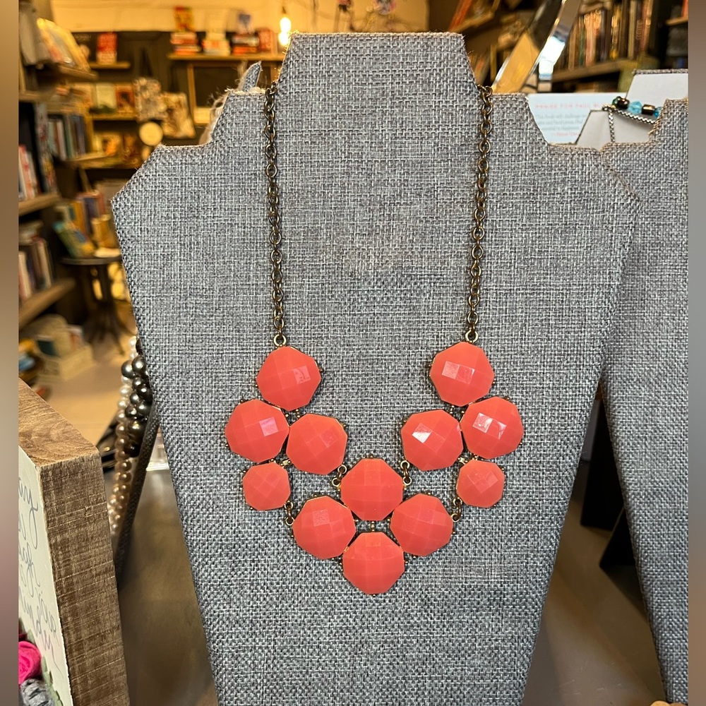 Statement necklace